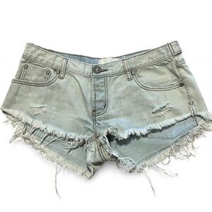 One Teaspoon "No. 2's" low rise cutoffs Light vintage wash Raw curved hem 28